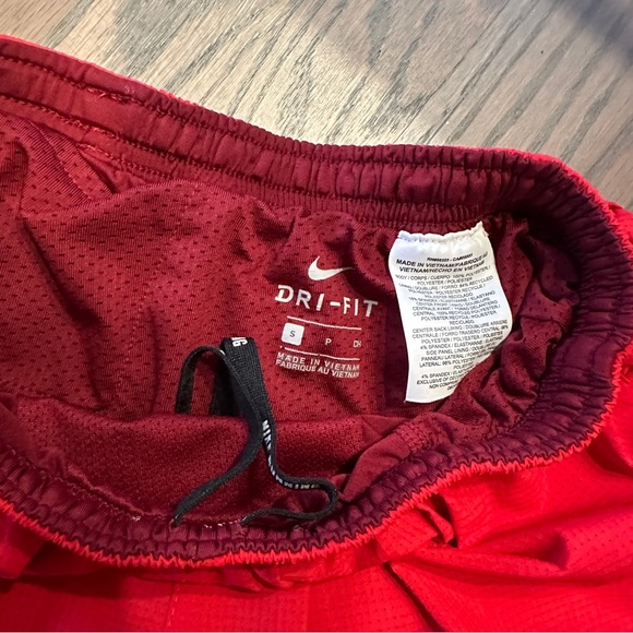 NIKE Pro Training shorts with compression liners - Picture 4 of 5